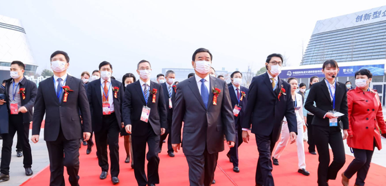 2021&ldquo;轨博会&rdquo;开幕，副省长何报翔提出目标：为&ldquo;制造强国&rdquo;贡献湖南力量
