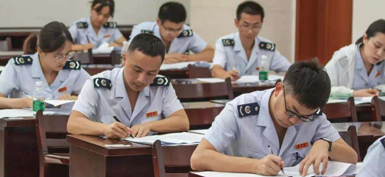 湖南省税务局与11家企业签订《税收遵从合作协议》