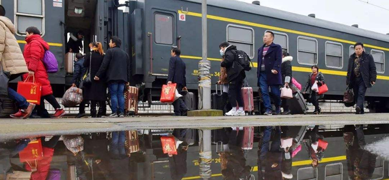 渝怀线焦柳线在全国率先实行&ldquo;双站长&rdquo;制 全面提升公益性&ldquo;慢火车&rdquo;服务品质