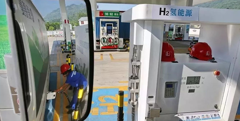 湖南首座油氢合建站投入运营 集加油、加氢等服务功能于一体