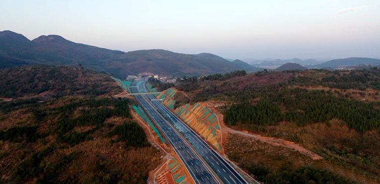 临连高速建成通车 长沙出发到广州缩短17km车程