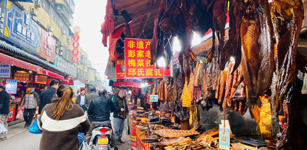 长沙各大市场年味四溢，预制年菜成&ldquo;新宠&rdquo;